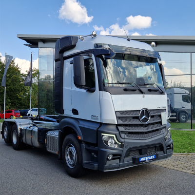 Actros 3-Achser Abrollkipper 6x2