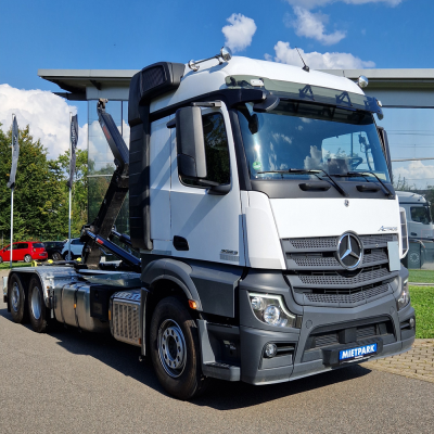 Actros 3-Achser Abrollkipper 6x2