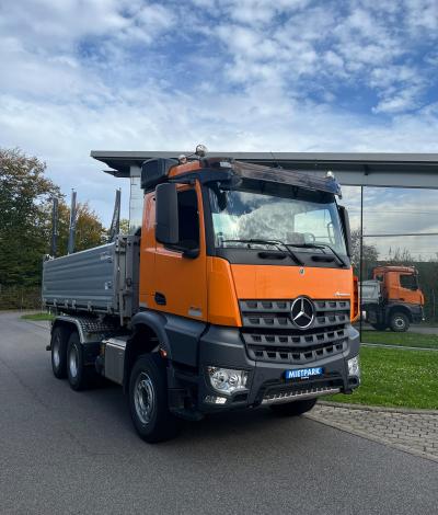 Arocs 3-Achser Dreiseitenkipper